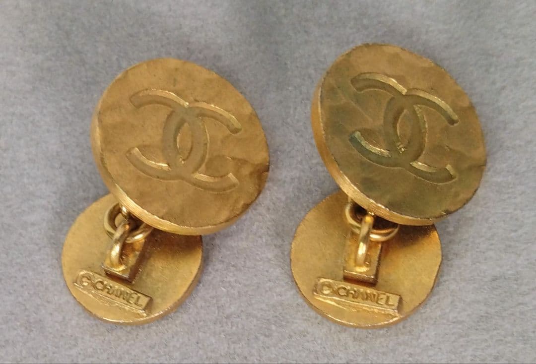 み*ん様 CHANEL シャネル ココマーク ラウンド ゴールド カフス ボタン