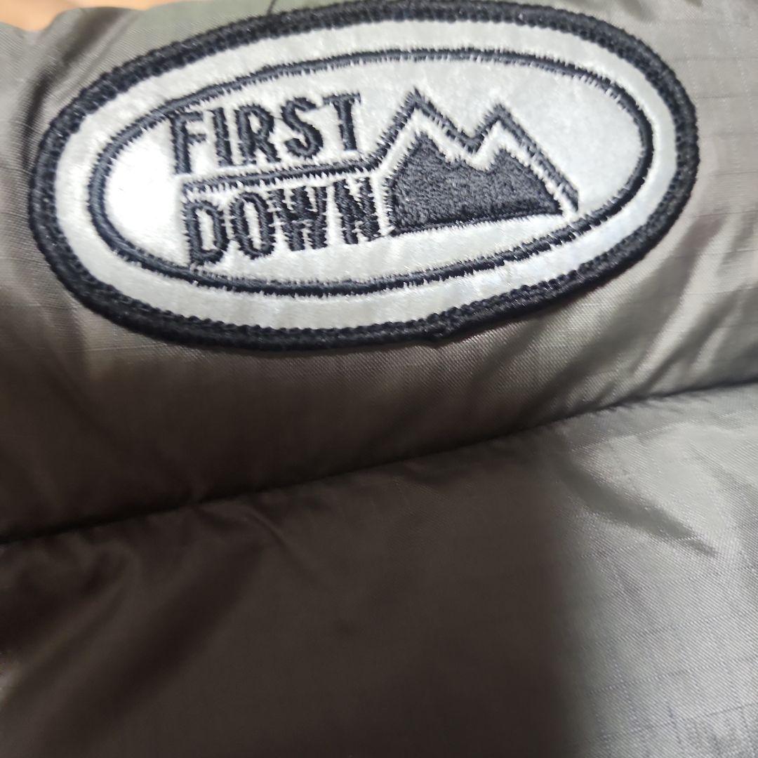 【美品】FIRST　DOWN　ダウンベスト　リバーシブル　黒　グレー　L