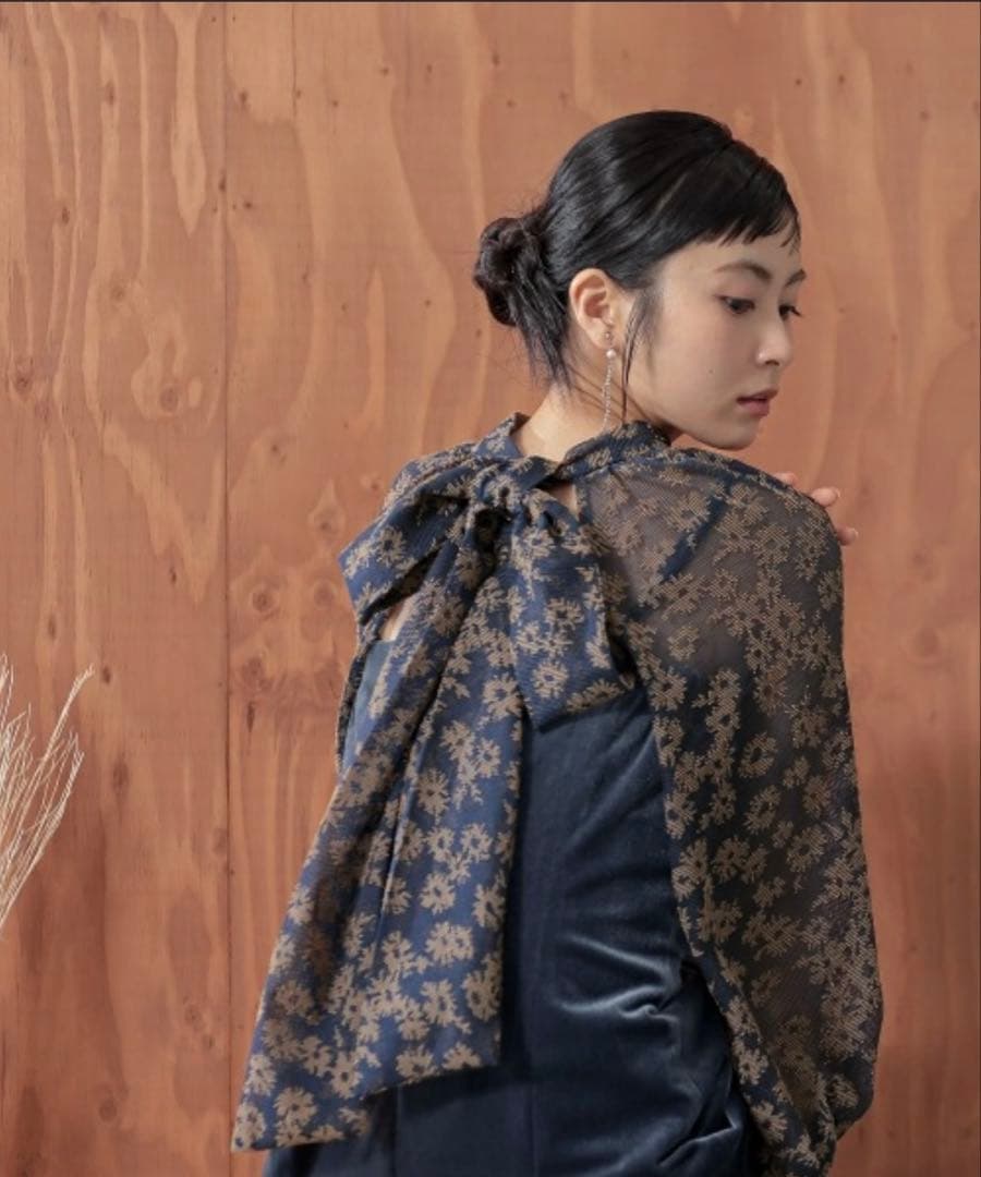 Neina オケージョンドレス