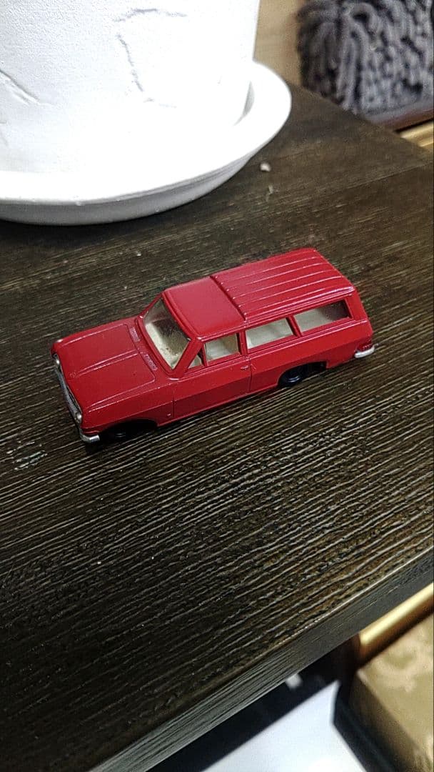 opel caravan1700　ドイツ製【ミニカー】