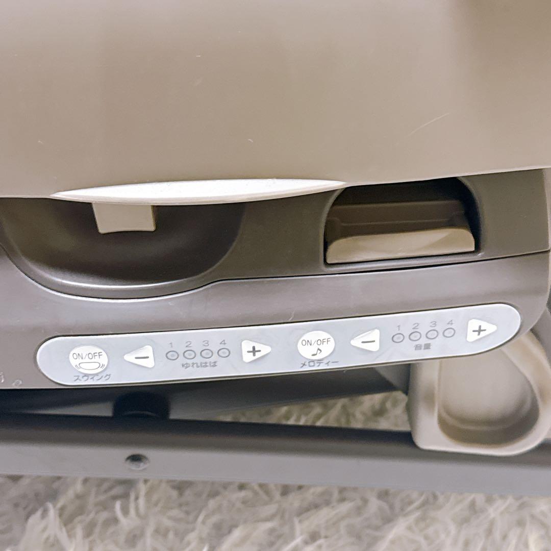 Combi コンビ ベビーベッド ネムリラ AT Bedi オートスイング