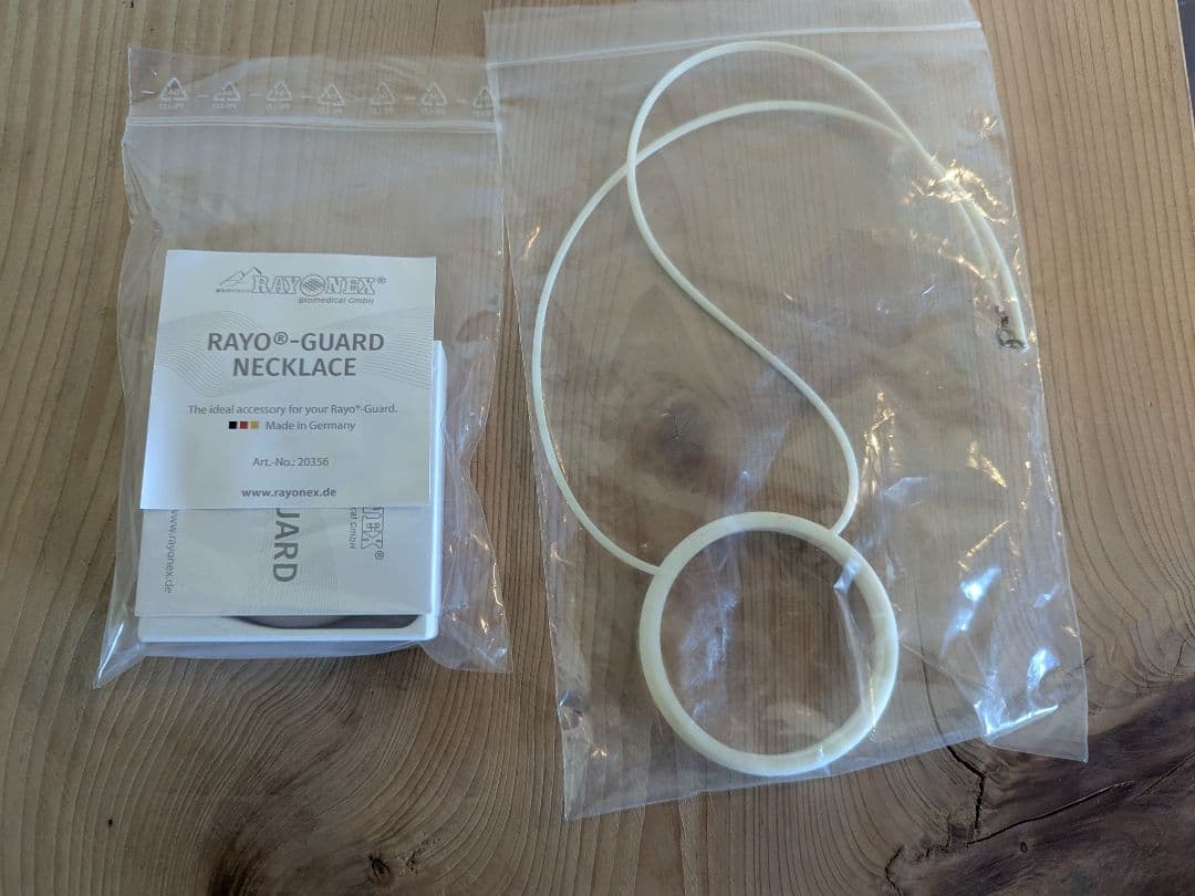 Rayonex RAYO-GUARD 本体＋純正ネックレス ほぼ未使用