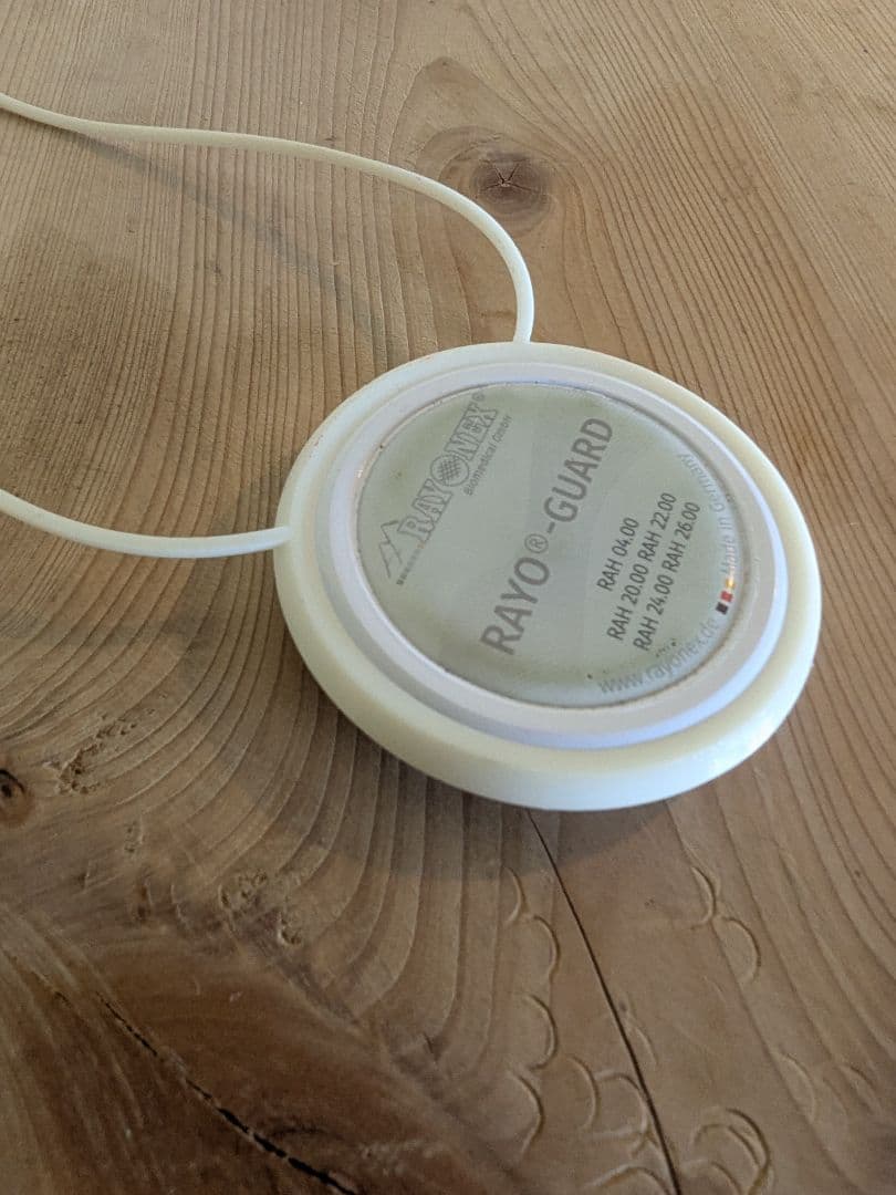 Rayonex RAYO-GUARD 本体＋純正ネックレス ほぼ未使用