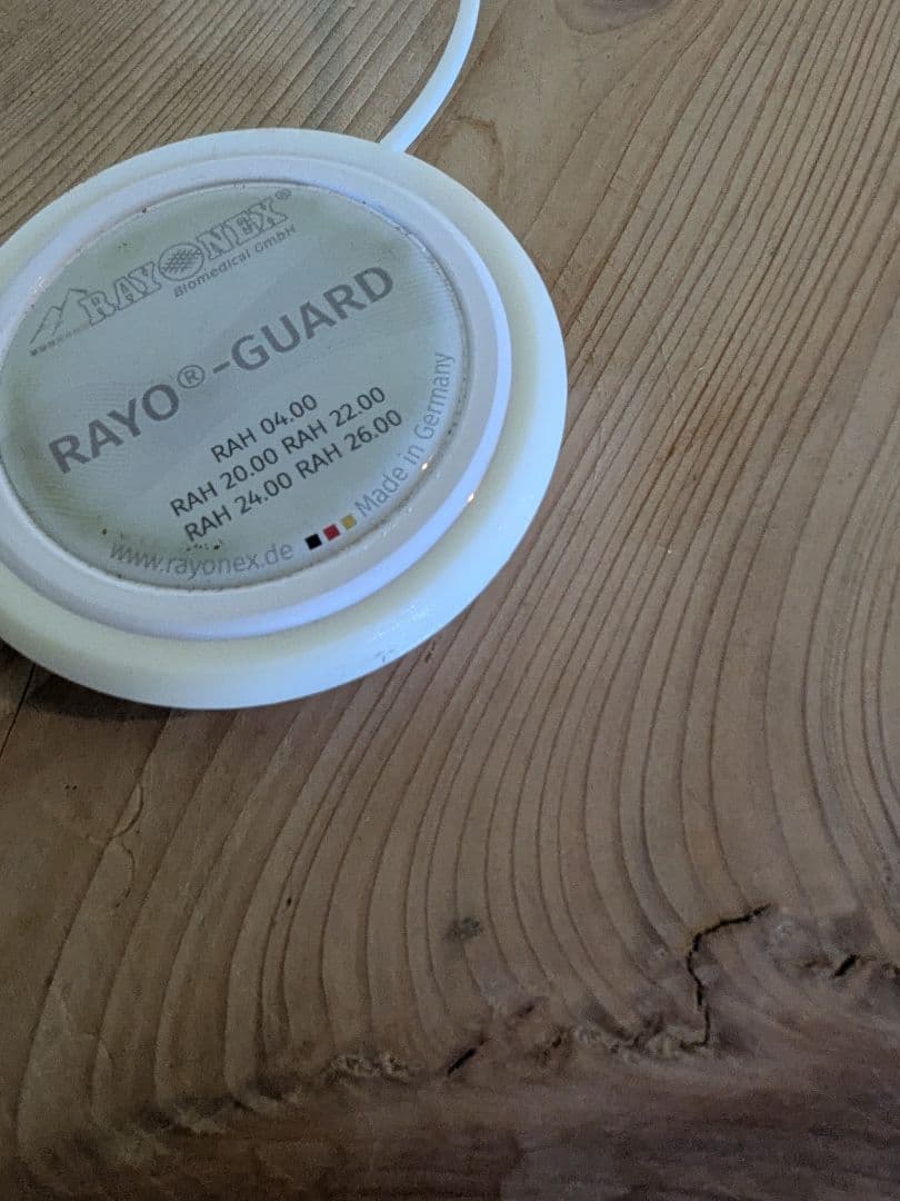 Rayonex RAYO-GUARD 本体＋純正ネックレス ほぼ未使用