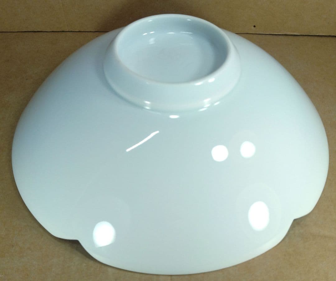 【本物保証】井上萬二(人間国宝) 白磁 彫文菓子鉢 共箱 栞2 美品 有田焼