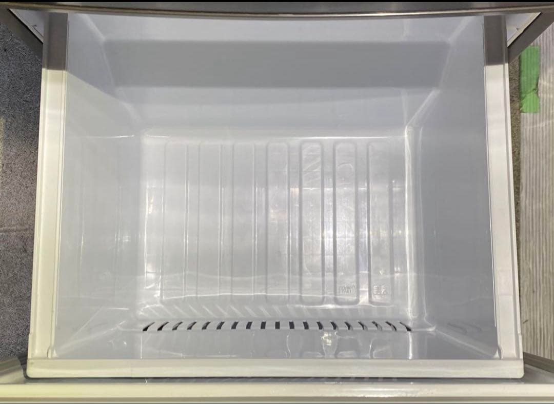 三菱　ノンフロン冷凍冷蔵庫　MR-P15G-H 2021年製　146L