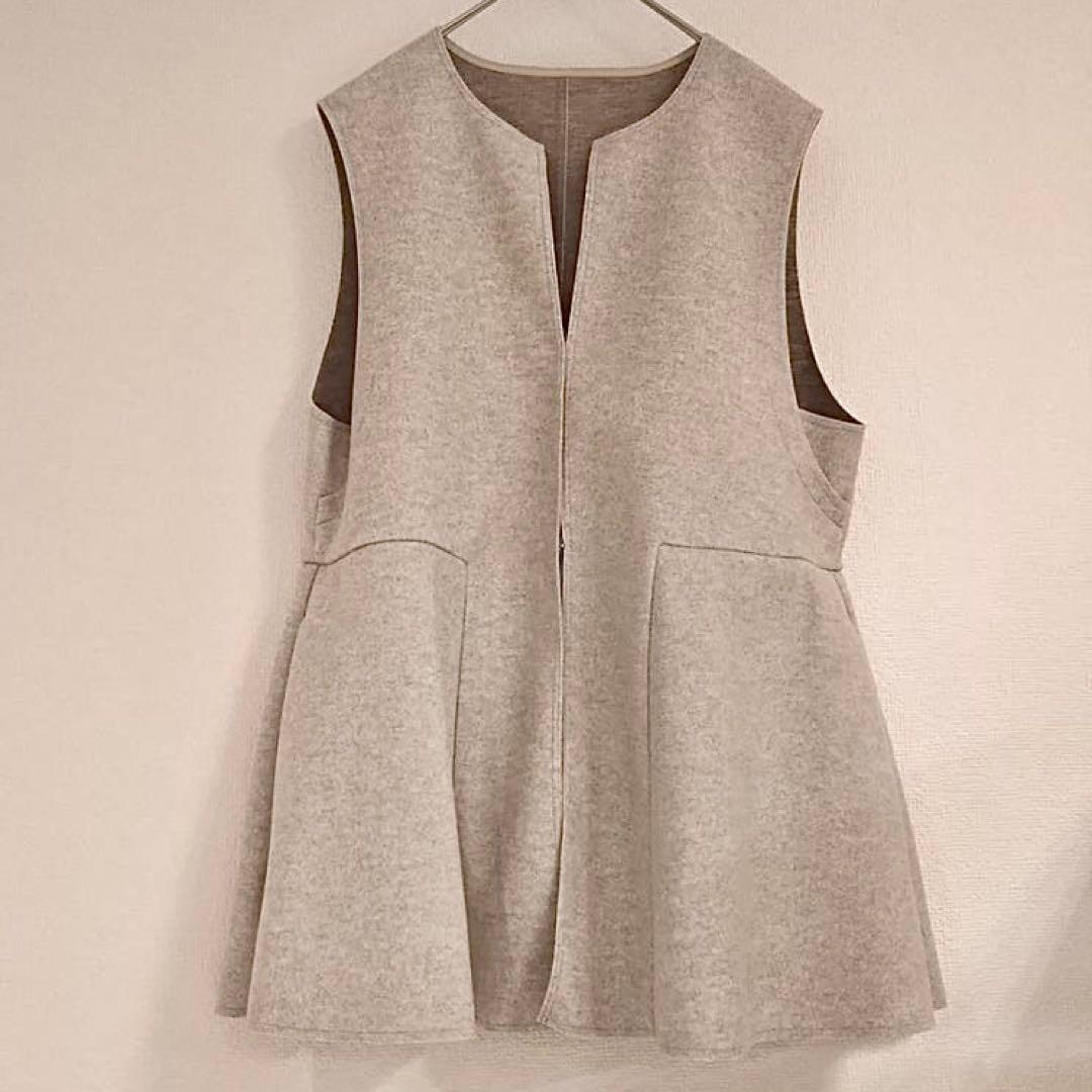 CYNICAL シニカル 新作　ペプラム風ウーレットベスト　ジレ