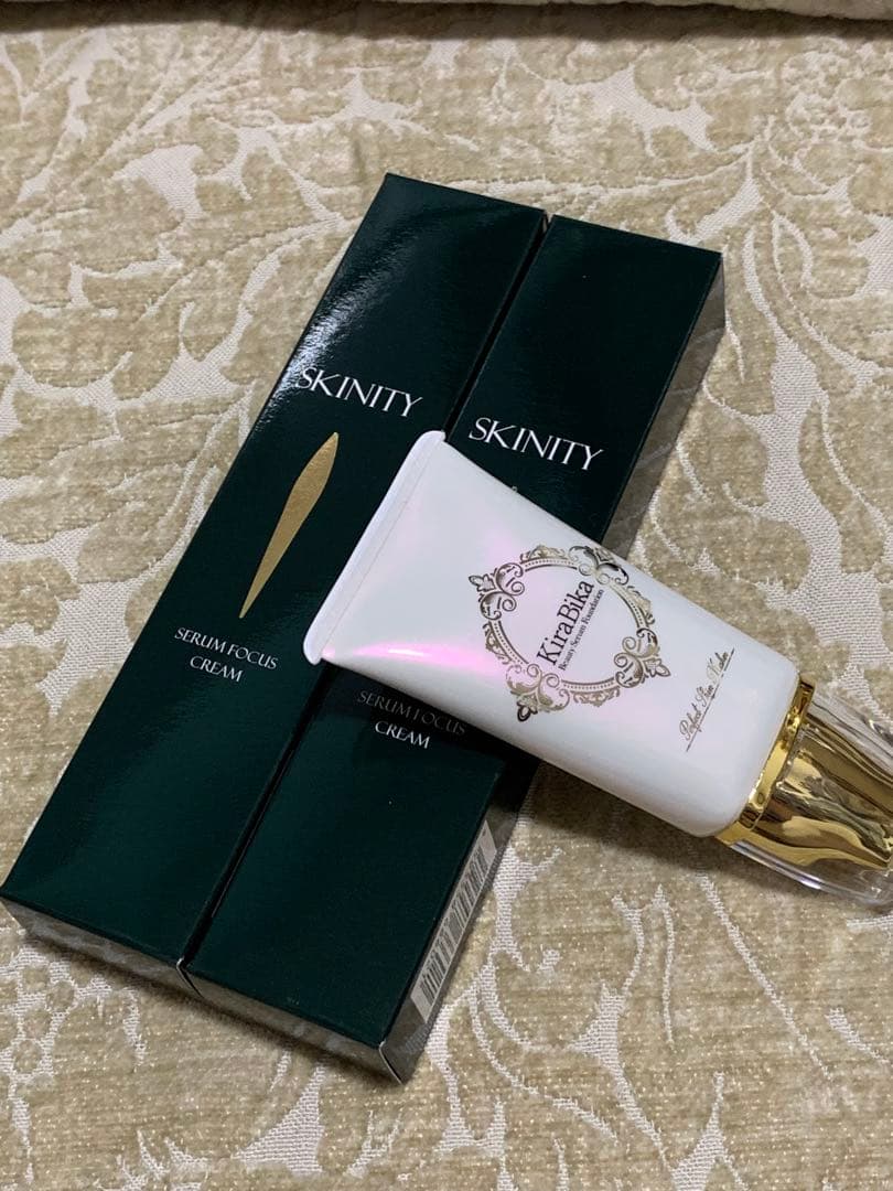 スキニティセラムフォーカスクリーム＆ビューティーセラムファンデーション3点セット