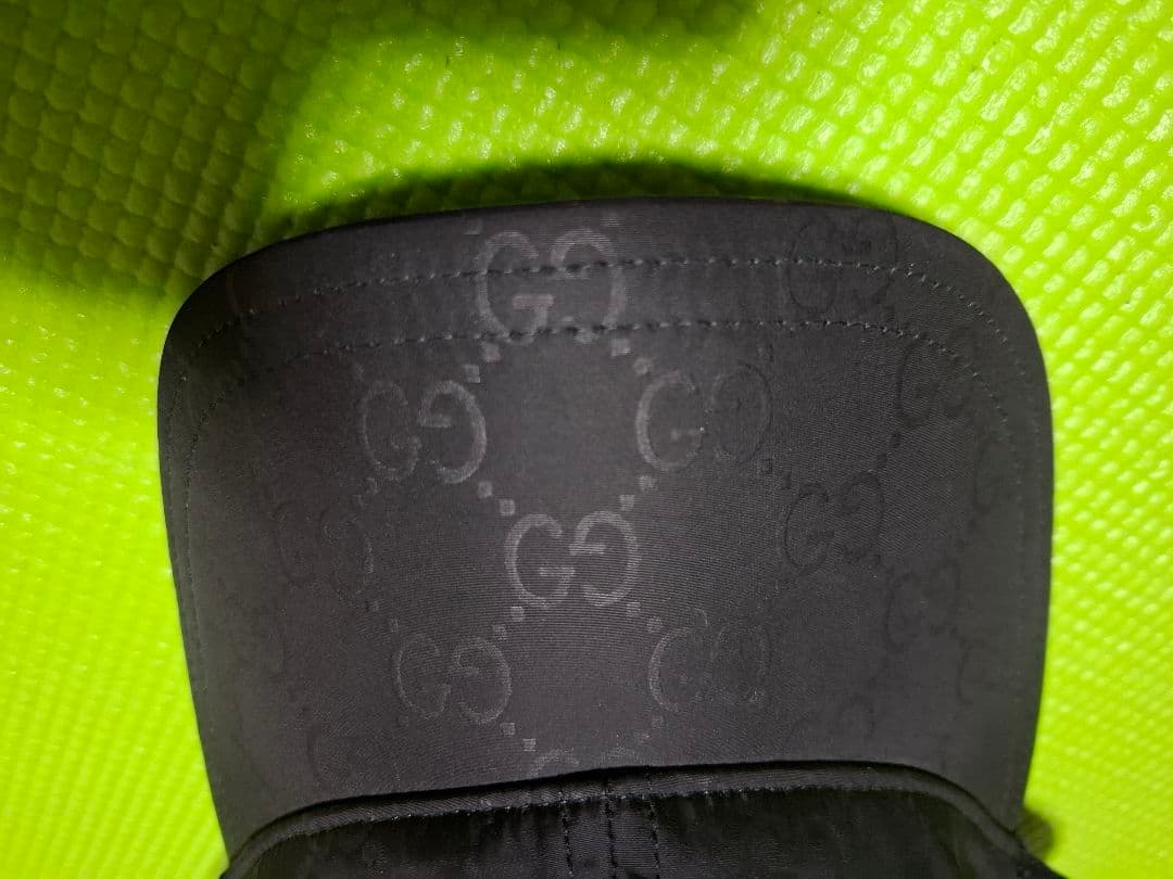 GUCCI ブラック メッシュ ベースボールキャップ　Mサイズ