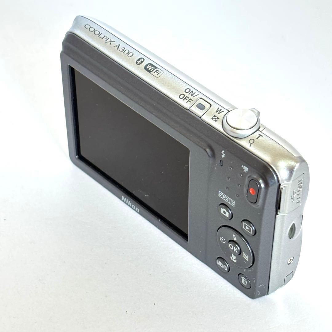 【美品】Nikon coolpix A300 ニコン　デジガメ　SDカード2GB