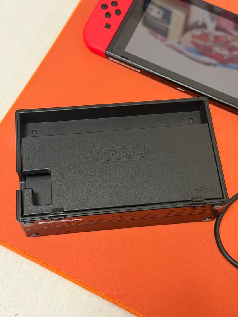 Nintendo Switch 本体　ケーブル付属