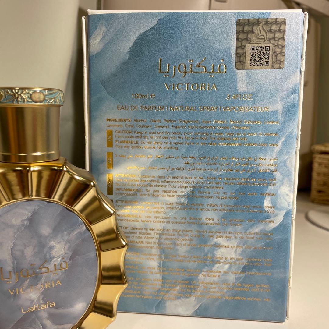 香水(ユニセックス) Lattafa Victoria