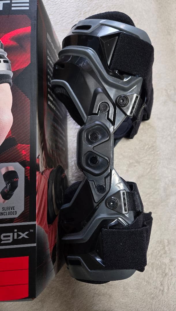 マクダビッドBio-Logix 右膝サポーター Lサイズ