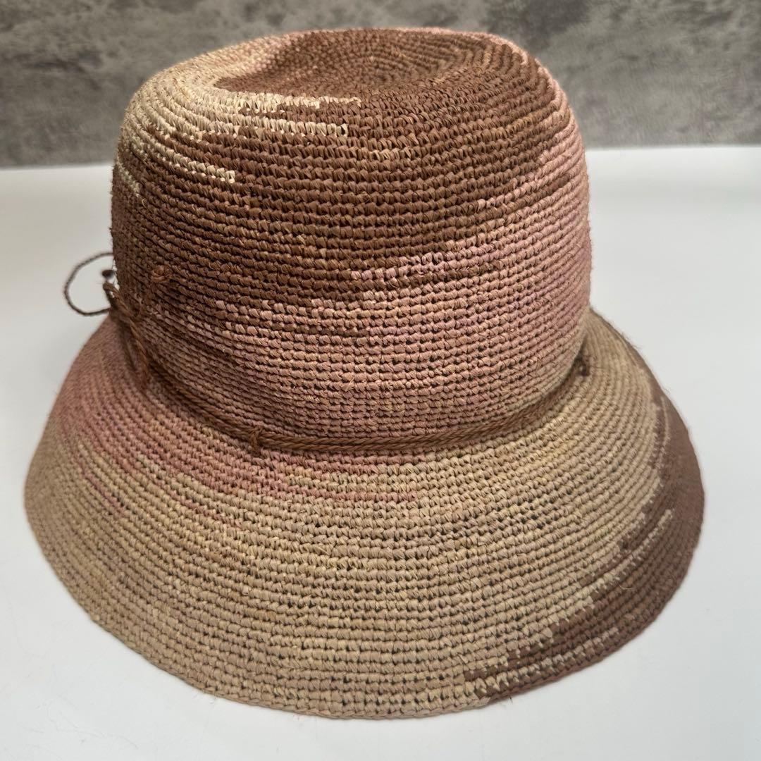 美品★ ヘレンカミンスキーHELEN KAMINSKI麦わら帽子 ロゴ金具