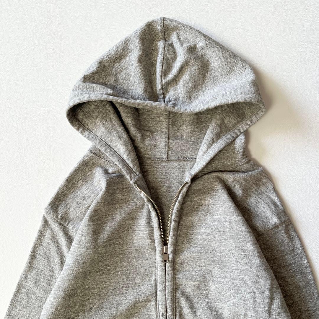 ▼45RPM 葉山ものがたり でこぼこ天竺モントックンプリントの908フーディ