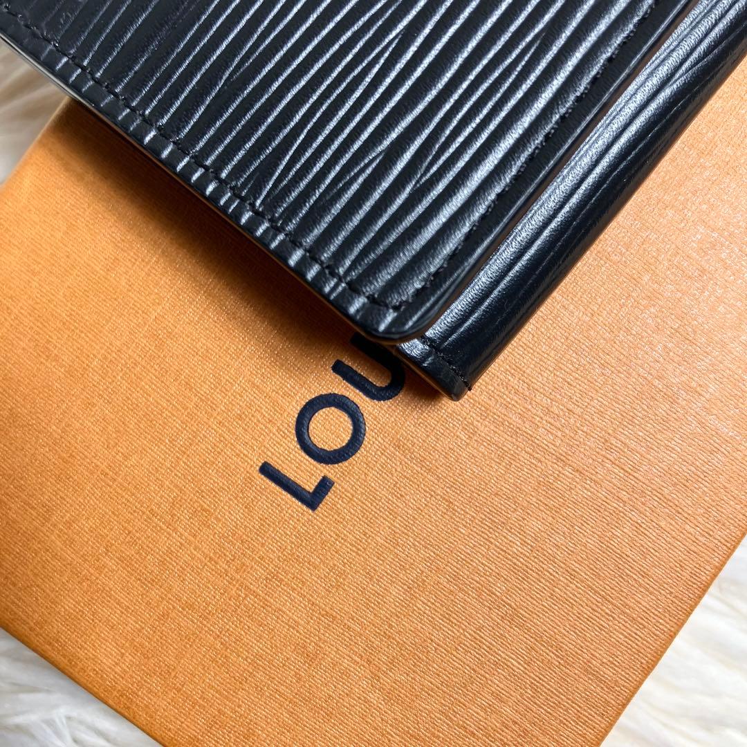 【未使用級】ルイ・ヴィトン 名刺入れ エピ アンヴェロップ カルトドゥヴィジット