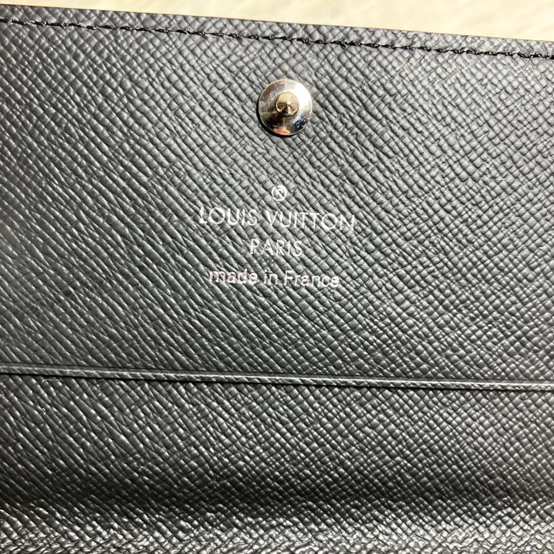 【未使用級】ルイ・ヴィトン 名刺入れ エピ アンヴェロップ カルトドゥヴィジット