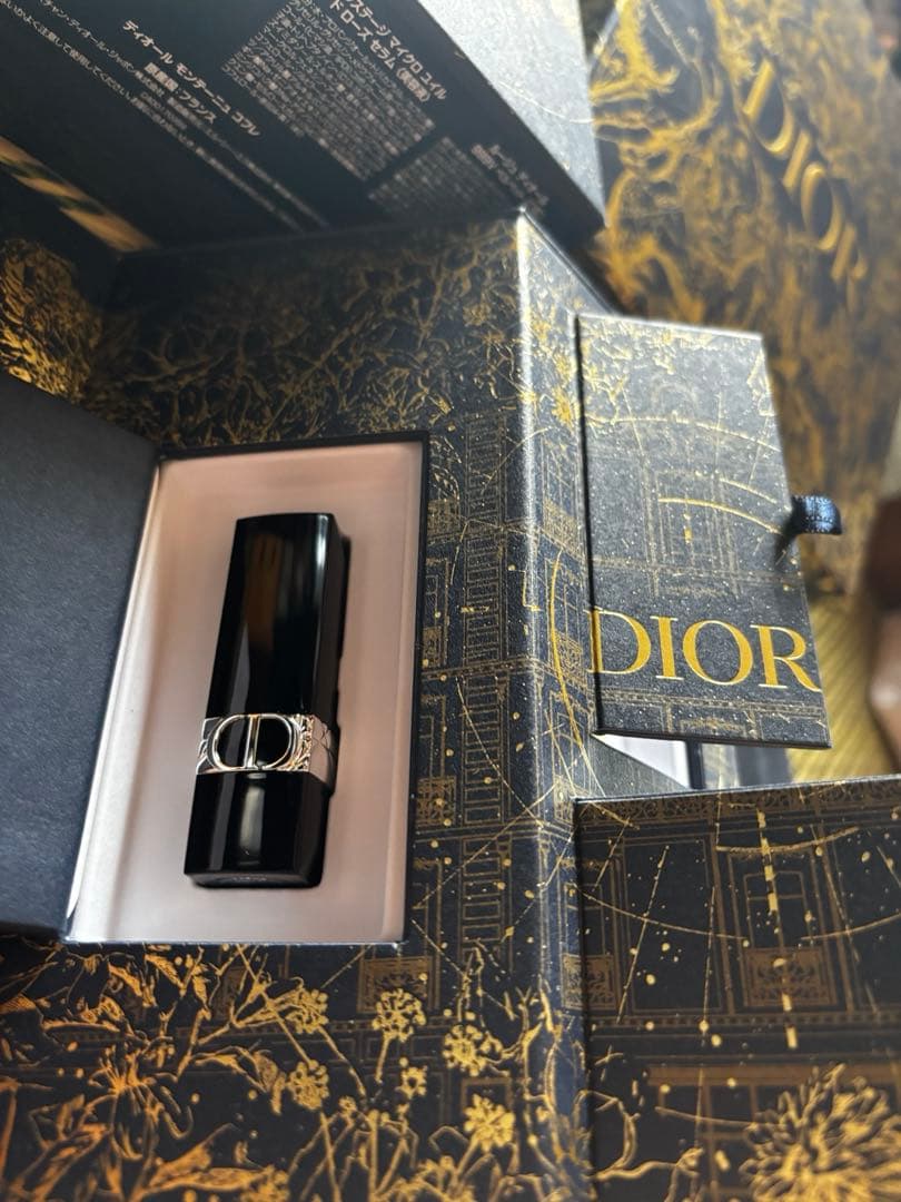 Dior アドベントカレンダー 2022 ディオール