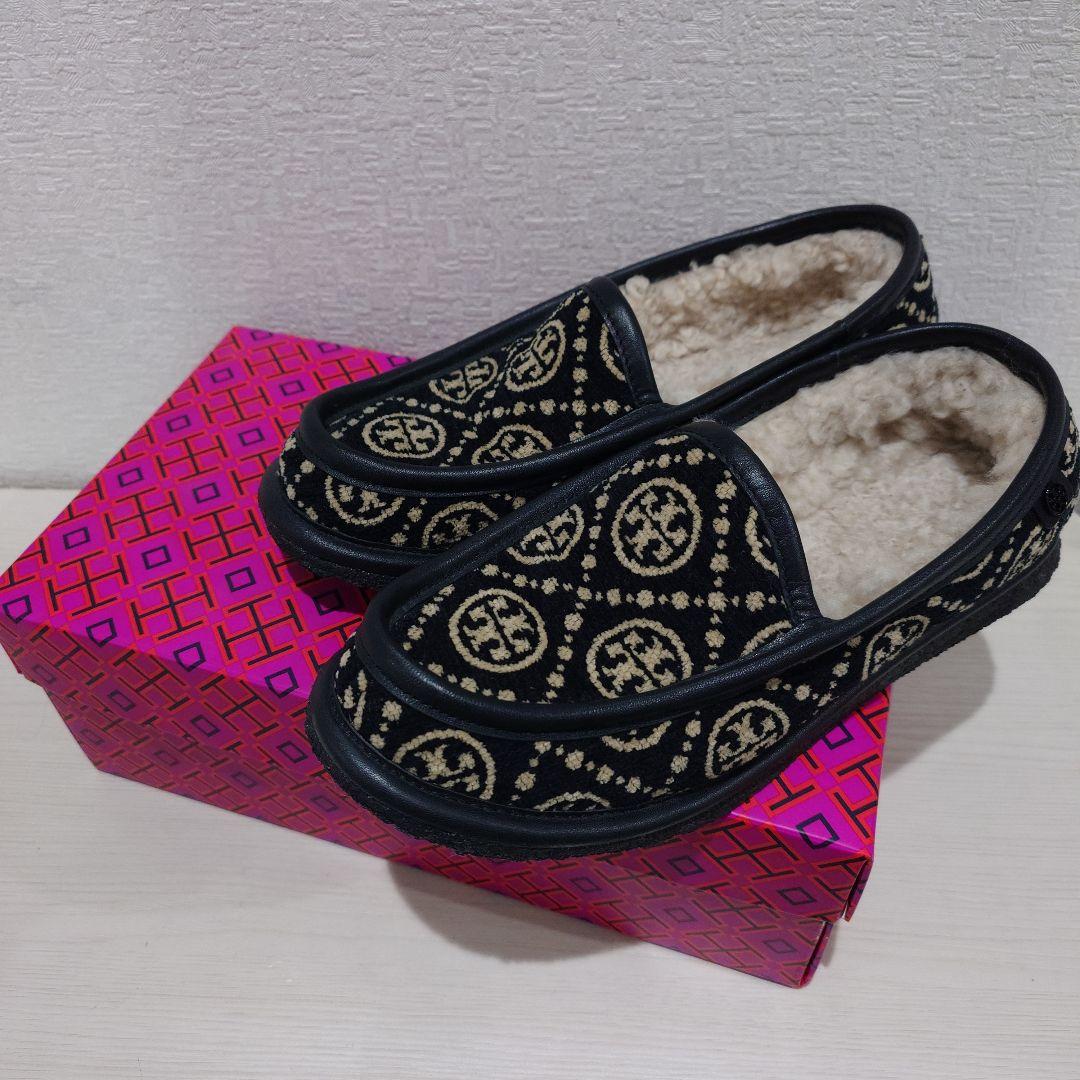 【レア商品】TORY BURCHトリーバーチ　ボアハーフレザーローファー