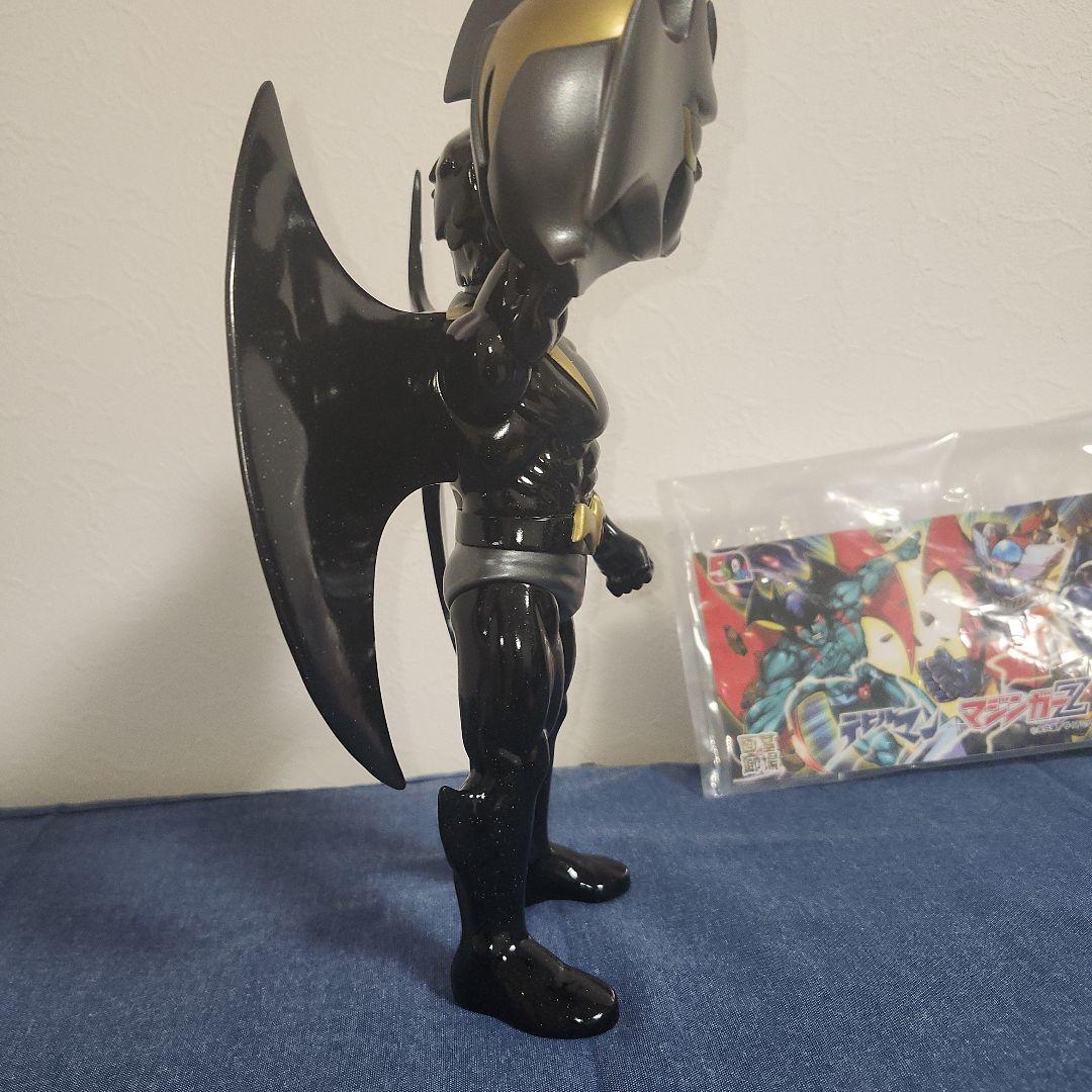 墓場の画廊　デビルマン　マスク　面取れ　ソフビ　ブラック細かな金ラメ入り