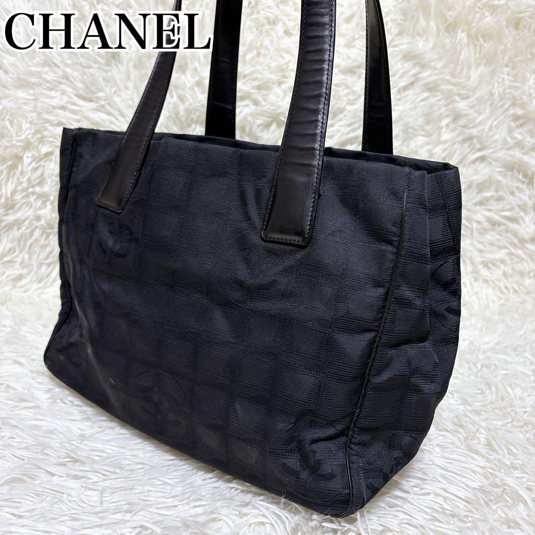 CHANEL ニュートラベルライン PM ココマーク ハンドバッグ 底鋲 8番台