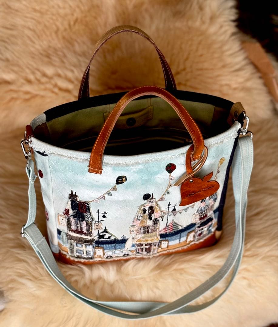 (手づくり)\"海の見える街\"ショルダートートバッグ刺繍アップリケ