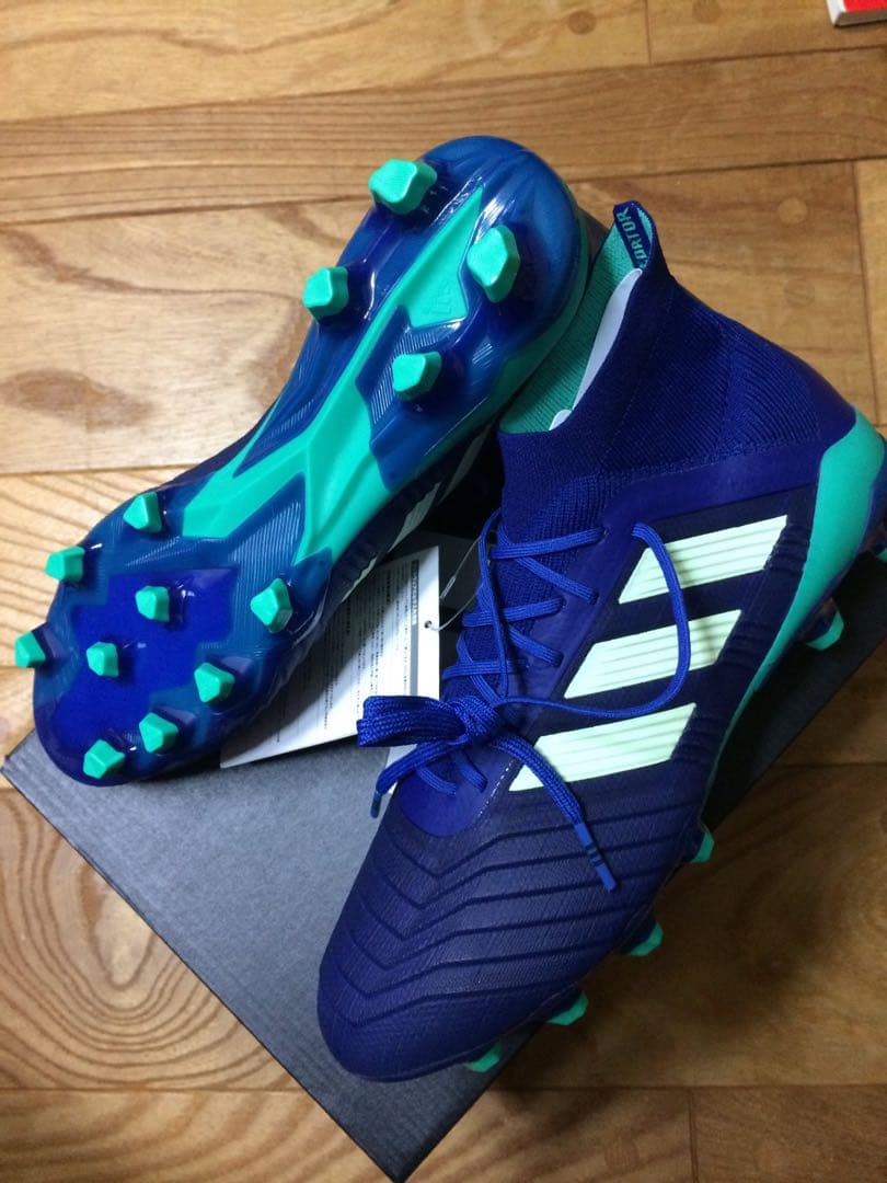 新品　大特価　激レア　廃盤品　アディダス　プレデター 18.1 HG AG 26