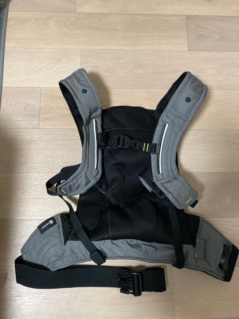 Ergobaby AWAY エルゴベビー アウェイ 抱っこ紐　グレー