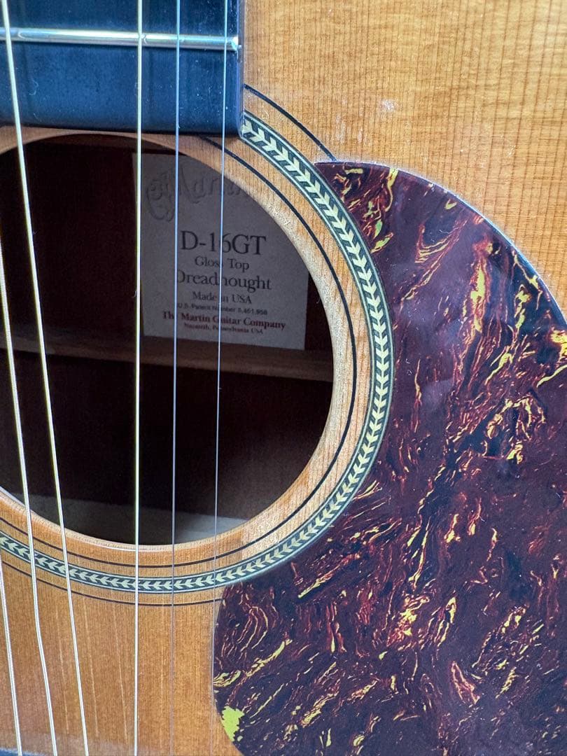 Martin D-16GT　中古品