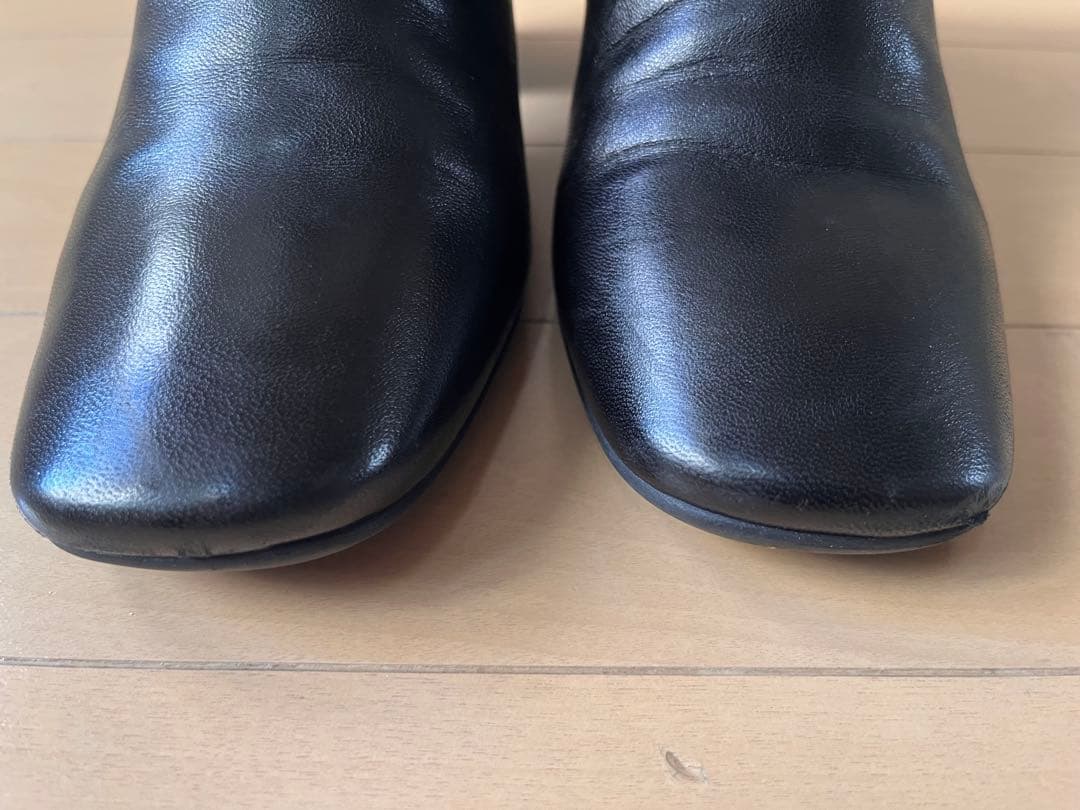 y*o様 プラダ★ブラックレザー★ブーティ★ジッパー付き