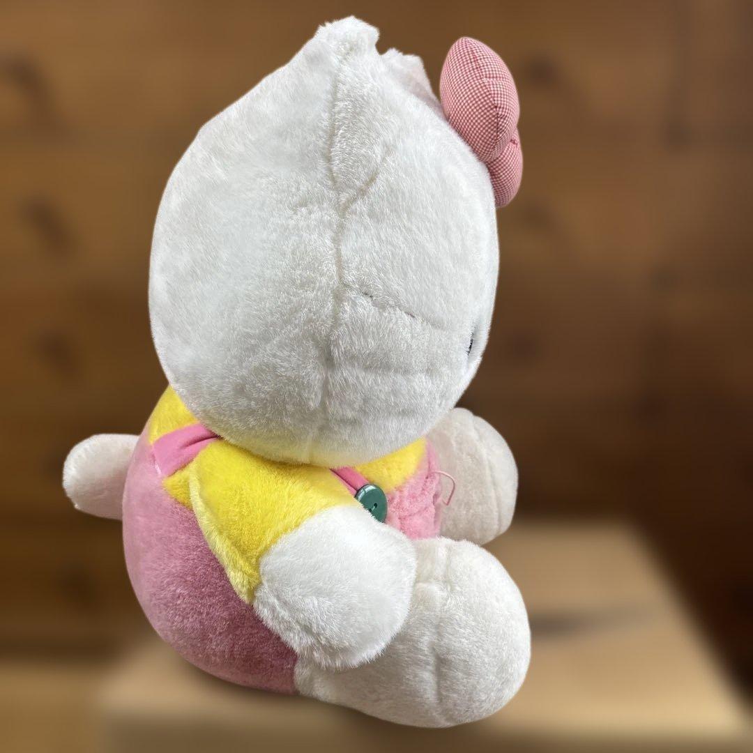 ハローキティ　特大　ぬいぐるみ