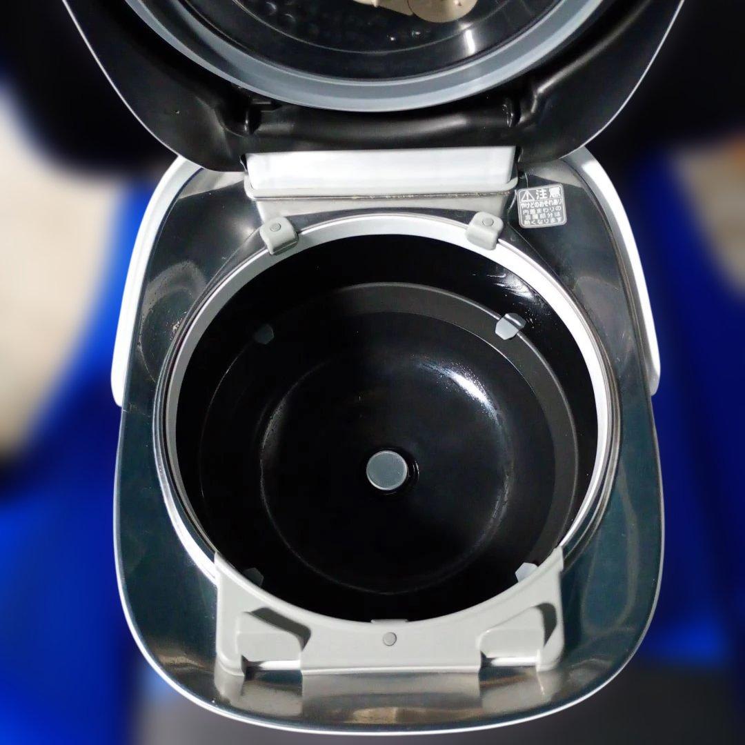 TOSHIBA 真空圧力IH炊飯器 RC-10WN　2019年製