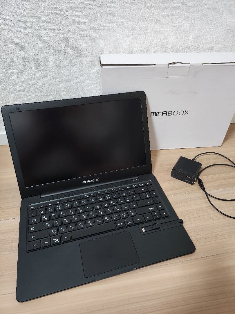 Miraxess MIRABOOK　PC型モバイルアクセサリー
