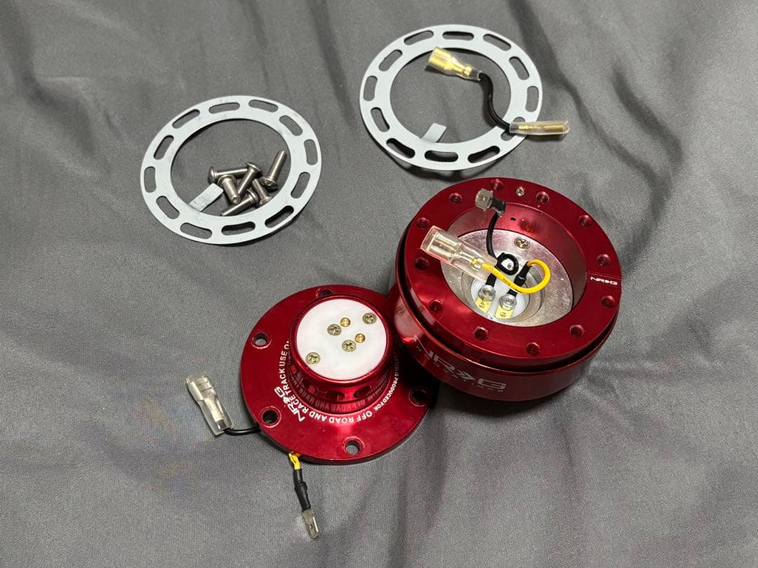 NRG ステアリングボス　クイックリリース　赤