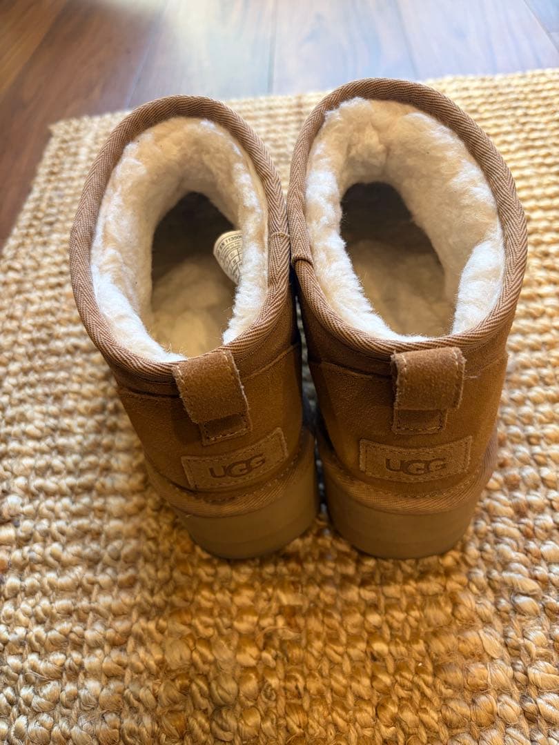 UGG 厚底 ウルトラミニ プラットフォーム ブーツ スエード Chestnut