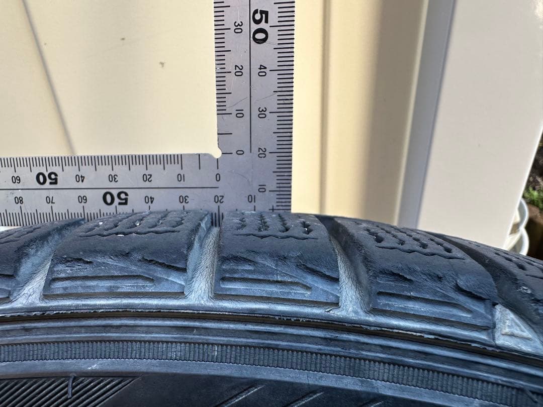 weds VELVA 17x7J 215/45R17スタッドレス　４本