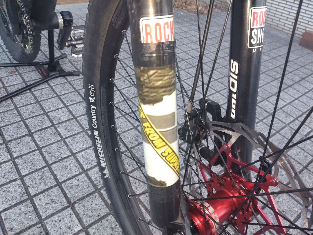 超軽量　マウンテンバイク