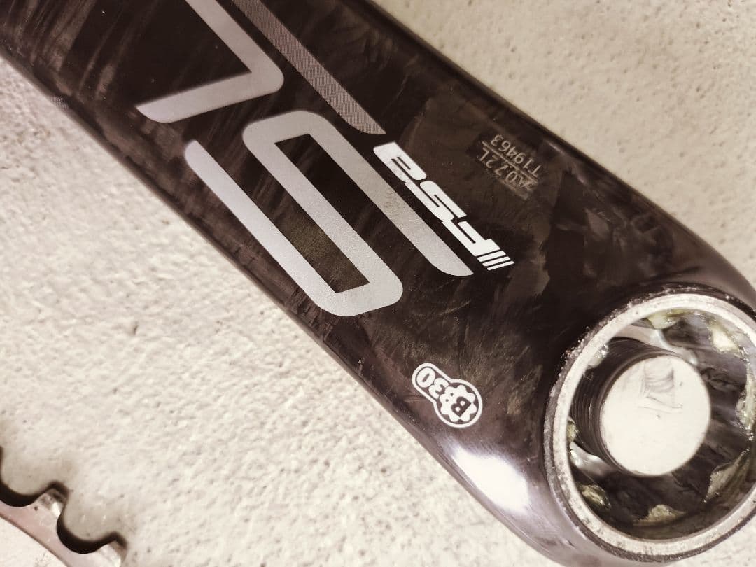 SL-K Light カーボンクランクセット 170mm　BB30　565g