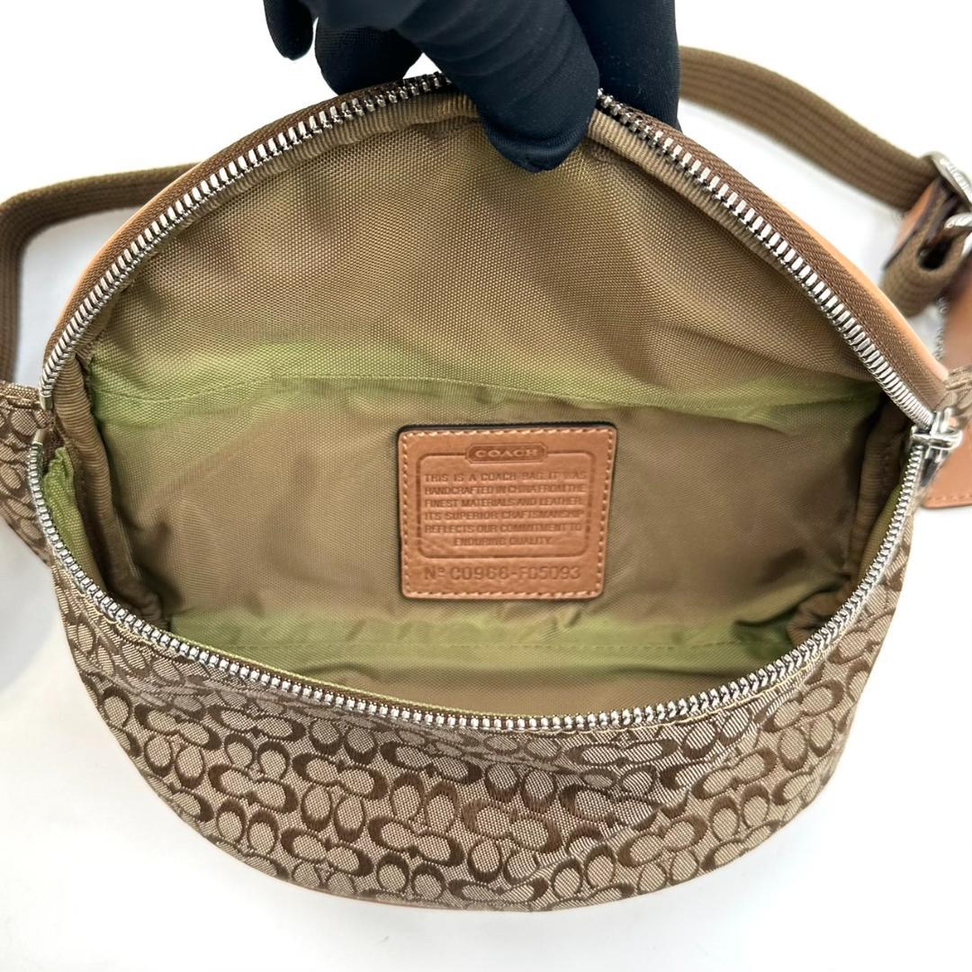 COACH コーチ ミニシグネチャー ボディバッグ ウエストポーチ ベージュ系