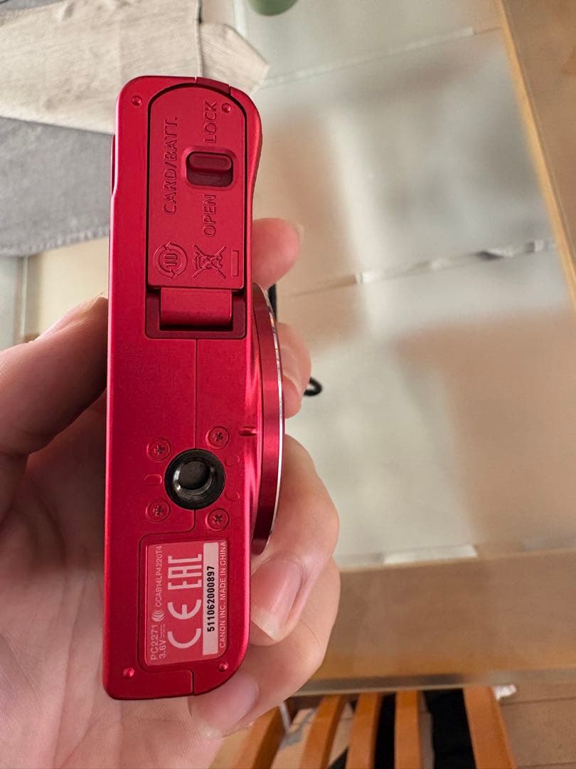 Canon コンパクトデジタルカメラ 赤