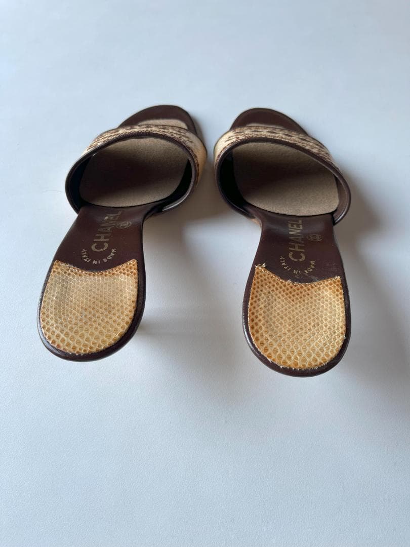 【美品】ＣＨＡＮＥＬ　可愛いロゴ　サンダル・ミュール38　ヒールメンテ済