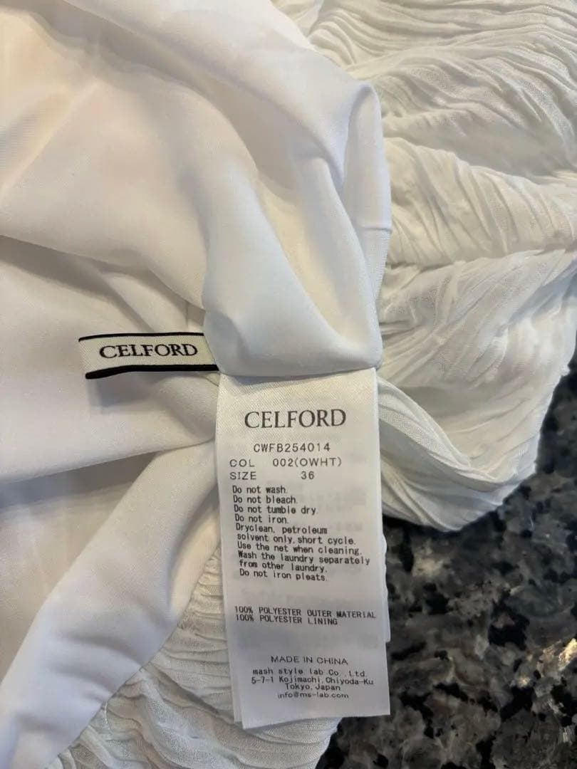 す*ん様 CELFORD⭐︎セルフォード⭐︎バルーンペプラムキャミブラウス⭐︎ホ