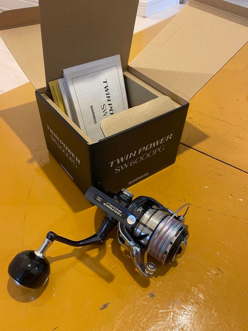 TWIN POWER SW6000PG スピニングリール