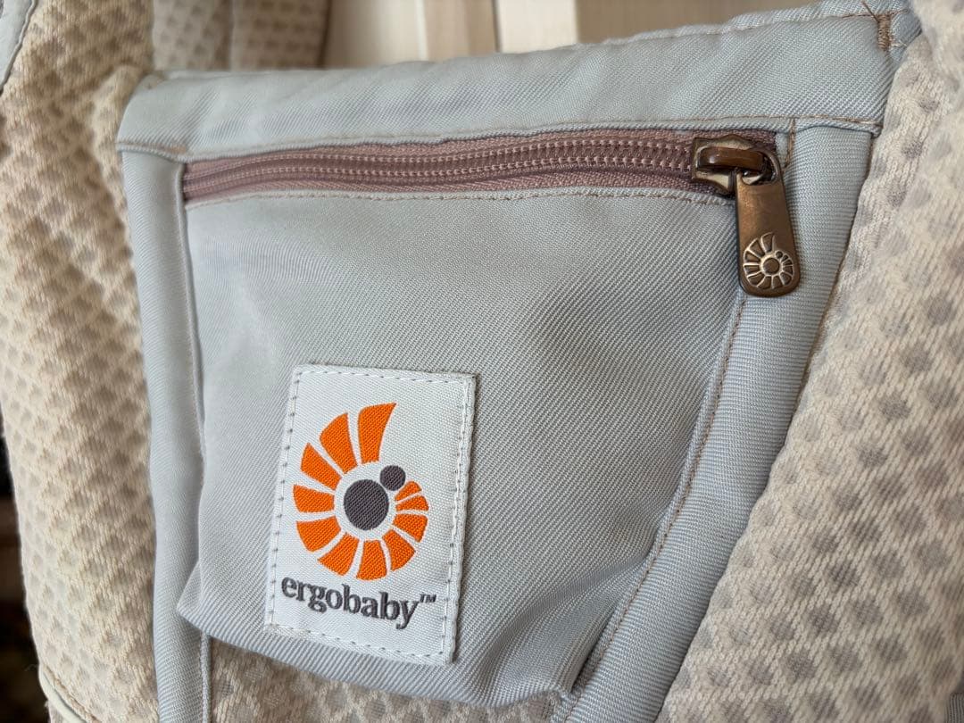 【美品】エルゴベビー オムニブリーズ サンドベージュ