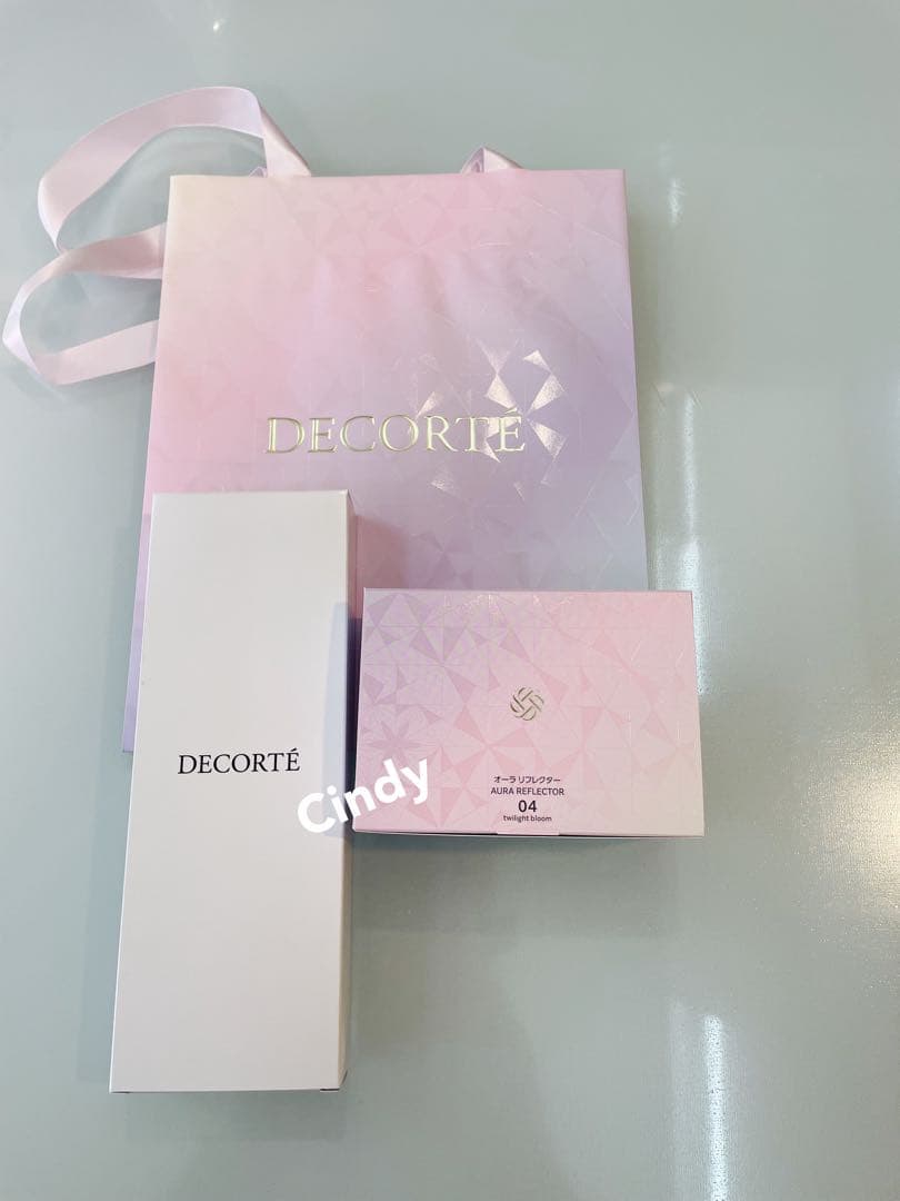 コスメデコルテ AQ オーラリフレクター 04限定ブラシ付き+限定ショッパー付き