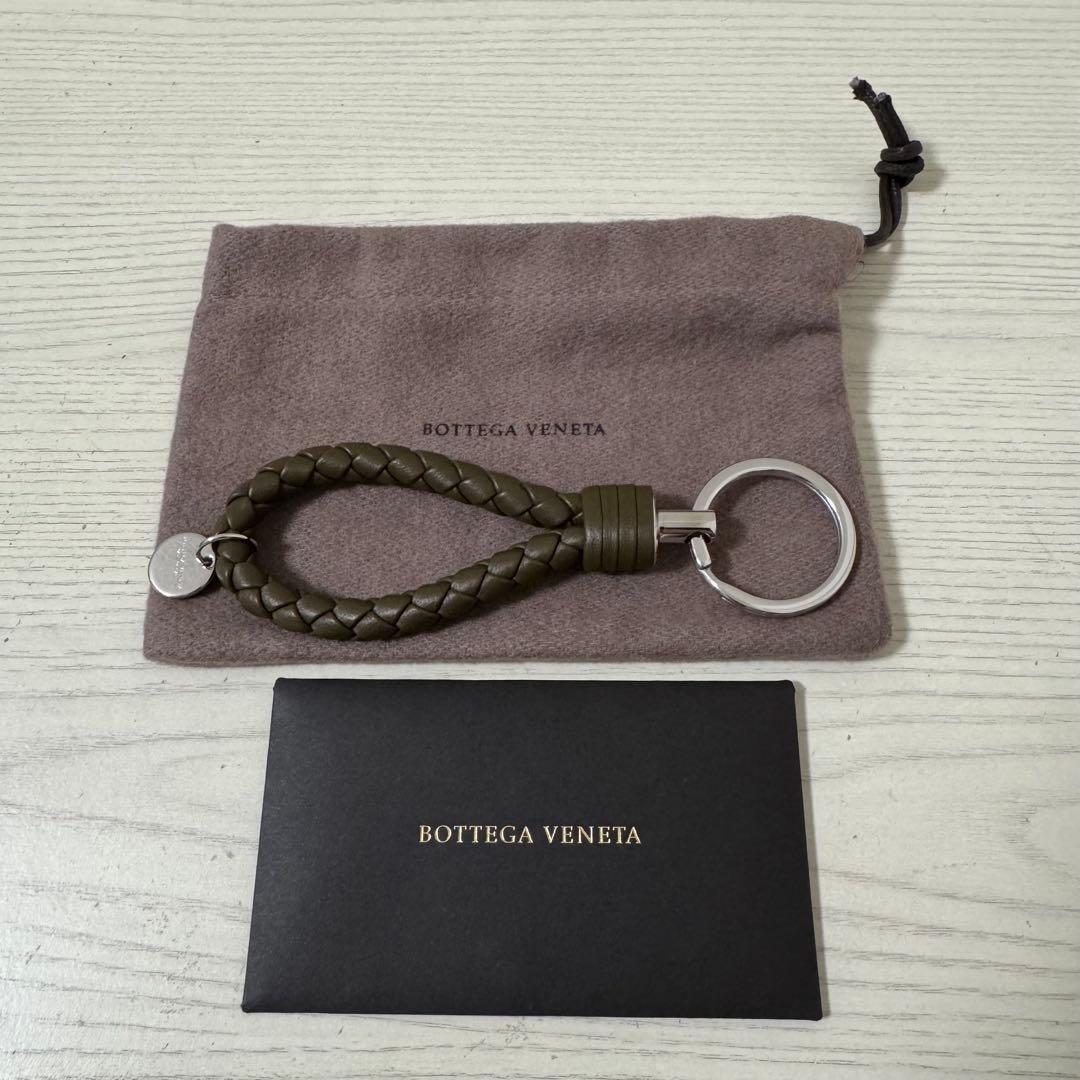 【新品】BOTTEGA VENETA　ボッテガヴェネタ　キーリング　カーキ