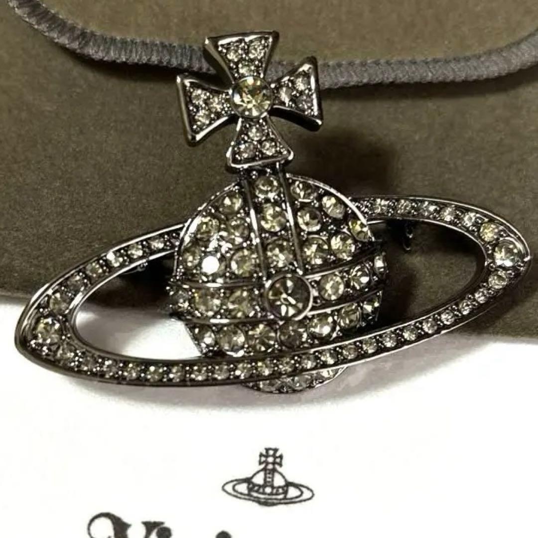 Vivienne Westwood クリスタルブローチ