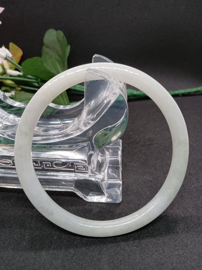 おすすめ✨新品✨天然翡翠 バングル ミャンマー　A貨　無含浸無着色　サイズ57