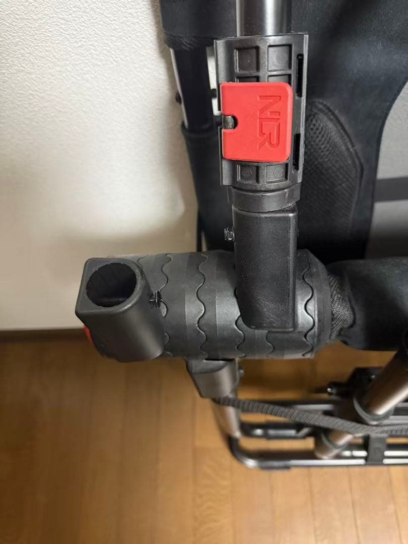 Next Level Racing F-GT Lite レーシングコックピット