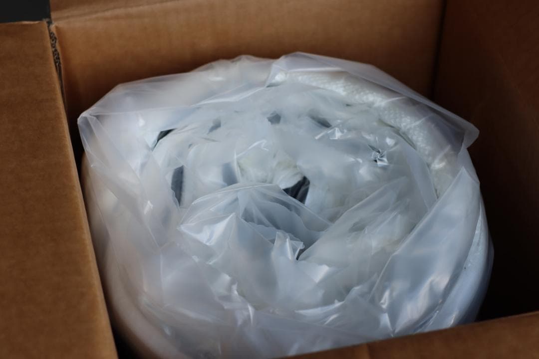 未使用訳あり　圧縮ロールでお届け ボンネルコイルマットレス　セミダブル　ホワイト